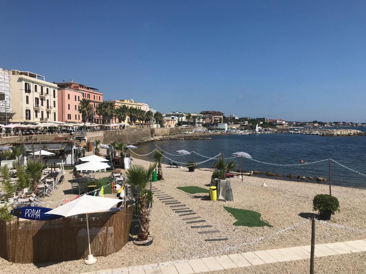 Апартаменти Casa Vacanza Tindara Чивітавекк'я Екстер'єр фото
